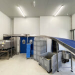 Pizza_production_line_ 25